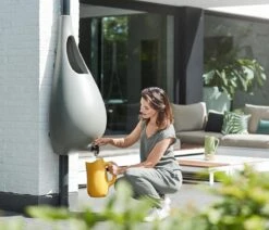 Elho Pure Raindrop 70L - Geel/Oker -Beroemde Tuinonderhouds Winkel 1200x1028 1