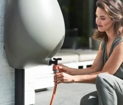 Elho Pure Raindrop 70L - Geel/Oker -Beroemde Tuinonderhouds Winkel 1200x1028 2