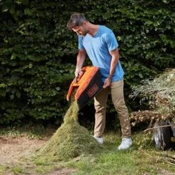 Black & Decker BLACK+DECKER BCMW3318N-XJ Grasmaaier - 18V - 33cm - Excl. Accu & Lader 30 Black & Decker BLACK+DECKER BCMW3318N-XJ Grasmaaier - 18V - 33cm - Excl. Accu & Lader -Beroemde Tuinonderhouds Winkel 1200x1200 305