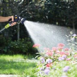 Voxon Sproeikop | Broespistool | Spuitpistool Voor Tuinslang | Metalen Constrcutie Met Soft-grip Handvat -Beroemde Tuinonderhouds Winkel 1200x1200 506