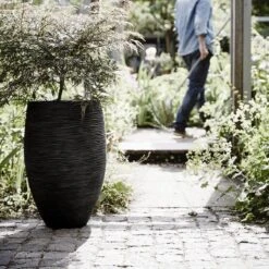 Capi Europe - Vaas Elegant Deluxe Rib NL - 56x84 - Zwart - Voor Binnen En Buiten - KBLR1132 -Beroemde Tuinonderhouds Winkel 1200x1200 562