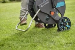 GARDENA - AquaRoll L CleverRoll L Easy Set Slangenwagen - Maximaal 50 Meter - Verstelbare Handgreep 13 GARDENA - AquaRoll L CleverRoll L Easy Set Slangenwagen - Maximaal 50 Meter - Verstelbare Handgreep -Beroemde Tuinonderhouds Winkel 1200x800 137