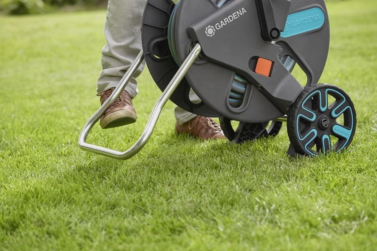 GARDENA - AquaRoll L CleverRoll L Easy Set Slangenwagen - Maximaal 50 Meter - Verstelbare Handgreep 4 GARDENA - AquaRoll L CleverRoll L Easy Set Slangenwagen - Maximaal 50 Meter - Verstelbare Handgreep - Afbeelding 4