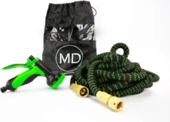 MD-Goods ® Super Sterk Uitrekbare Tuinslang Tot 30 Meter + GRATIS Tas En Koppelstuk - Tuinsproeier - Tuin Besproeien - Waterslang - Sproeikop - Groen - Flexibel Elastisch -Beroemde Tuinonderhouds Winkel 1200x865