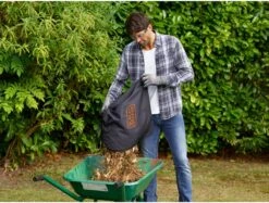 Black & Decker BLACK+DECKER BEBLV300SB-QS Bladblazer - 404 Km/u - 3000W - Zuig-/blaasfunctie - Gesnoerd 20 Black & Decker BLACK+DECKER BEBLV300SB-QS Bladblazer - 404 Km/u - 3000W - Zuig-/blaasfunctie - Gesnoerd -Beroemde Tuinonderhouds Winkel 1200x910