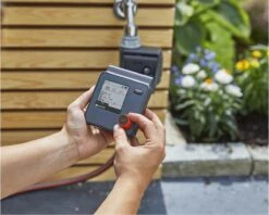 GARDENA - Select Computer Besproeiingscomputer - 3 Besproeiingen Per Dag -Beroemde Tuinonderhouds Winkel 1200x962