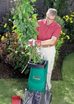 Bosch AXT Rapid 2200 Hakselaar - 2200 W - 90 Kg/u -Beroemde Tuinonderhouds Winkel 862x1200 1